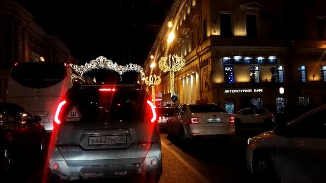 Друзьям по вечернему праздничному Питеру. Невский. смотреть онлайн