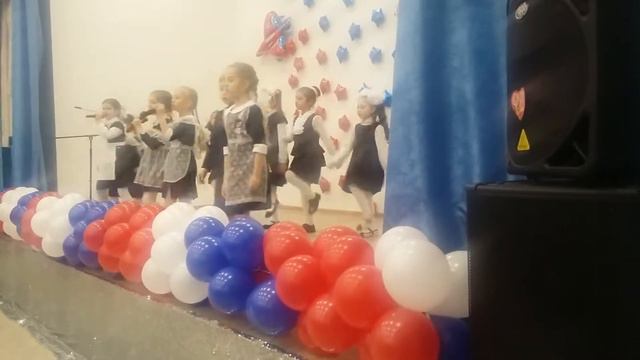 Мои малыши выступают. Вокал😍 смотреть онлайн