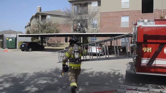 24ft. Extension Ladder Raise - LFD "Pass It On" Video Series смотреть онлайн