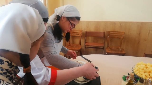 Ульяша печёт блины