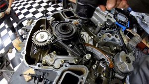 Ремонт лодочного мотора Suzuki 250
