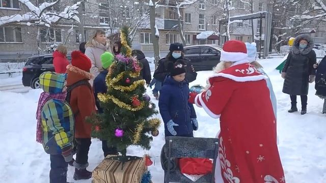 Полицейский Дед Мороз завершил свое шествие по стране