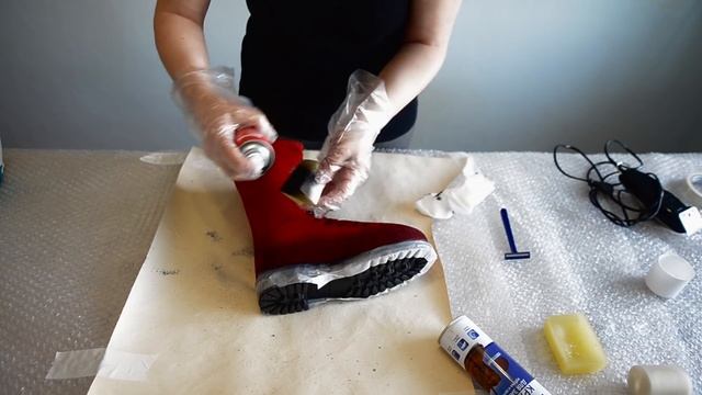 Как обработать обувь из войлока воском и тонировать смотреть онлайн