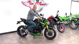 2024 Kawasaki Z900 SE or Z900? Which One Is Best For You?