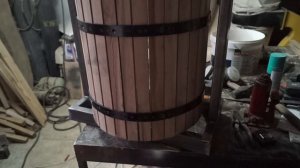Пресс для фруктов своими руками (Fruit press with your own hands)