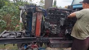 Некрасивая работа двигателя МТЗ,и всё из-за ...(Смотрите в видио.)