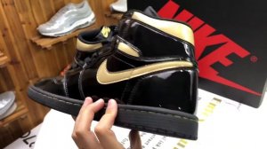 Jordan 1 Retro High Black Metallic Gold (2020)