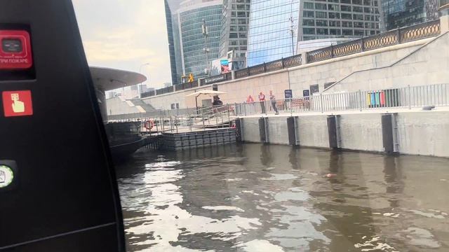 ОТКРЫТИЕ РЕЧНОГО ТРАНСПОРТА В МОСКВЕ: Поездка от Киевского до Сердца Столицы // 28 июня 2023 года