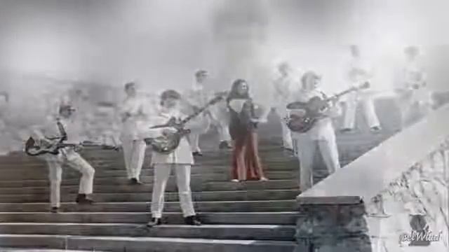 Я К ТЕБЕ НЕ ПОДОЙДУ Весёлые Ребята, солист Александр Лерман смотреть онлайн