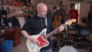 Demo of a 1997 Fender Jaguar '62 Reissue