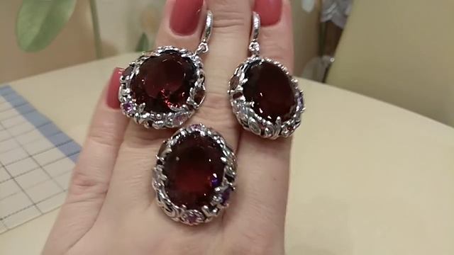 Вега. Серебряные украшения с кварцами. 25.03.2021 смотреть онлайн