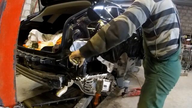 Ford Focus 3 ремонт всей бочины. серия 1 смотреть онлайн