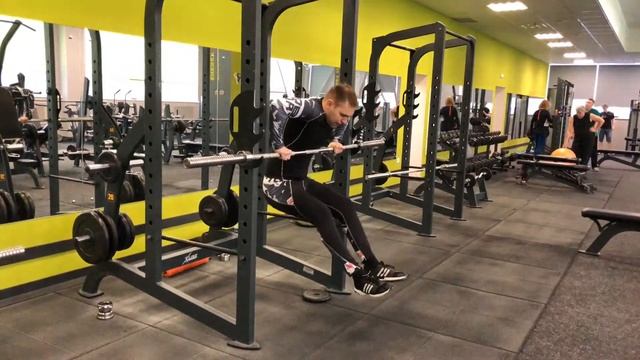 Отжимание от перекладины смотреть онлайн