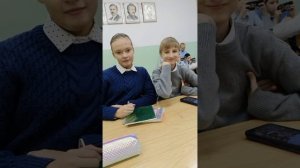 Минус песни "Кто добрее всех на свете?"