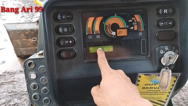 cara cek error melalui monitor panel/komatsu D31px-22 смотреть онлайн