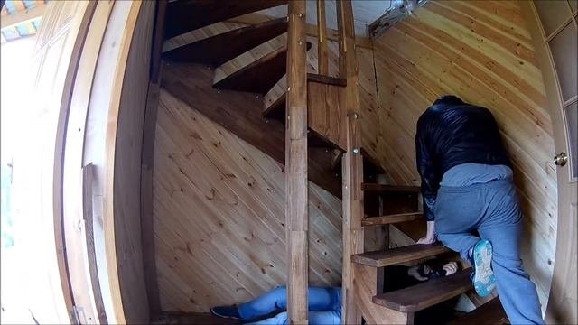 Деревянная лестница на второй этаж Пермь. Деревянные лестницы на заказ. Лестницы цена!