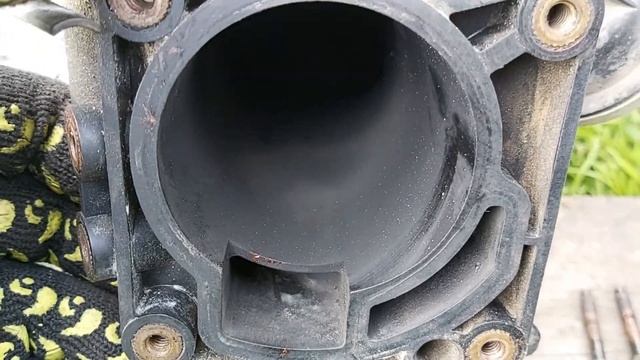 Снятие и чистка впускного коллектора на Мазда Атенза.Замена клапана на маслоотделителе. смотреть онлайн