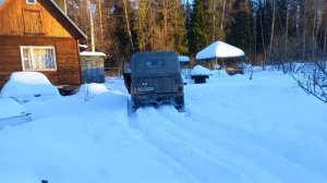 уаз по глубокому снегу. резина решает