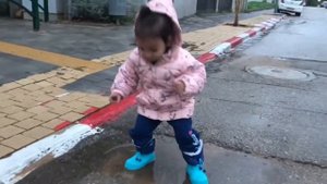 Проверяем лужи в резиновых сапогах