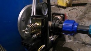 Регулировка давления в системе водоснабжения (Adjusting the pressure in the water system)