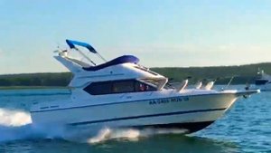Катер BayLiner