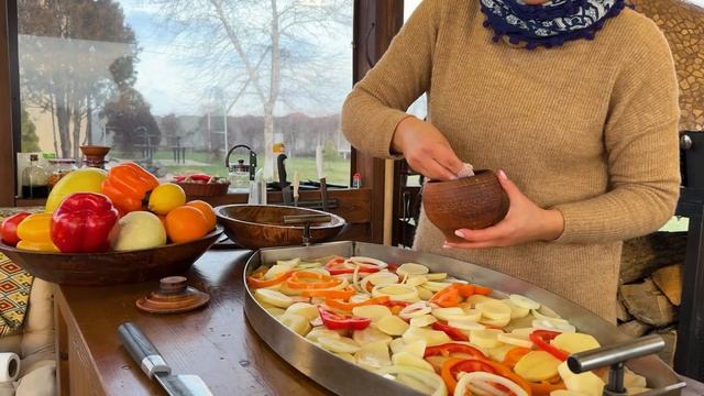 Огромный Кролик Приготовленный по Особому Рецепту для Изысканного Ужина! смотреть онлайн