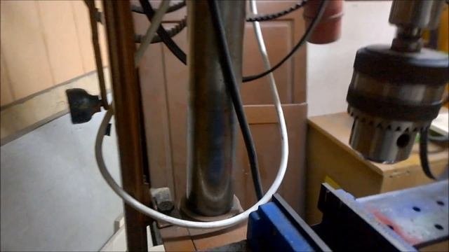 Старинные сверлильные станки!