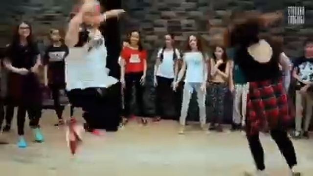 Nyusha Так в школе танцев каждый день  ?А ещё этим летом приглашаю тебя в наш Летний Лагерь? смотреть онлайн