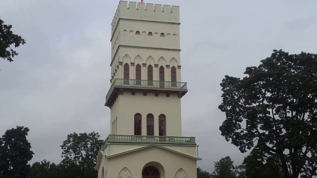 Белая башня (Александровский парк)