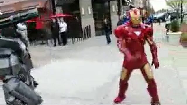 Реальные костюмы из Железного человека 2 смотреть онлайн