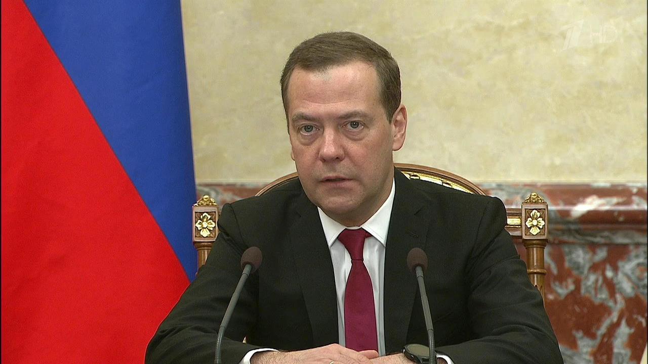 Таможенное регулирование и повышение МРОТ в России в центре внимания правительства