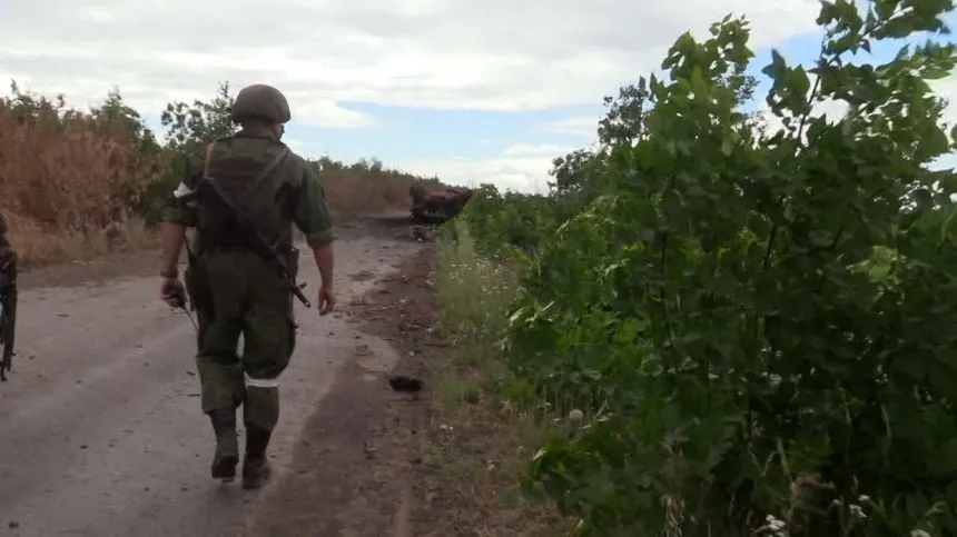 Репортаж с передовой: украинских боевиков постепенно «выжимают» из Северска