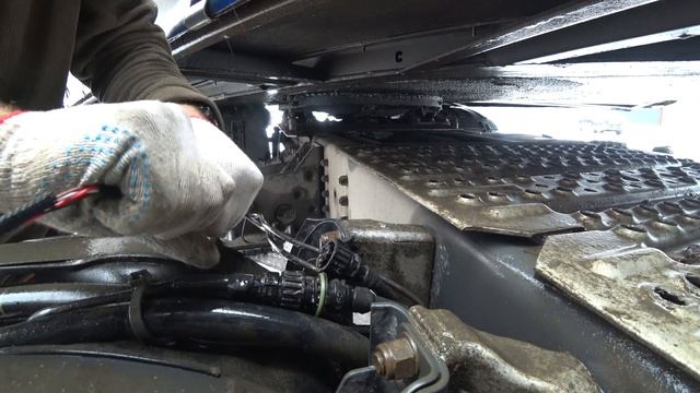 Установка эмулятора мочевины на Scania 5 серии. смотреть онлайн