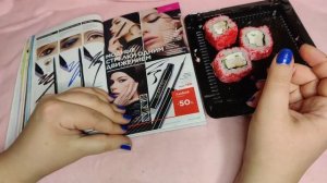 Асмр?ИТИНГ РОЛЛЫ +ЖУРНАЛ FABERLIC?Шепот, Мурашки | Asmr eating