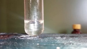 Реакция НИТРАТА РТУТИ и РОДАНИДА КАЛИЯ. Опыты по химии.