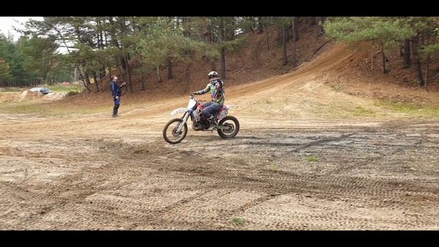 Первый раз на мотоцикле и сразу хардкор! смотреть онлайн