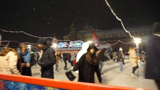 Праздничный ГУМ, ГУМ-Каток, Красная площадь 2022 смотреть онлайн