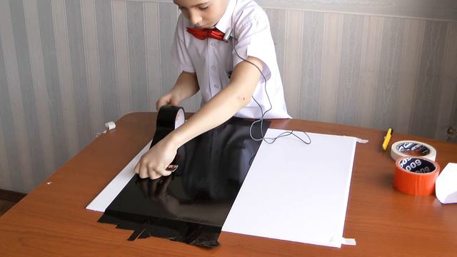 Самый простой самолёт. 1/7. Оклейка потолочки скотчем