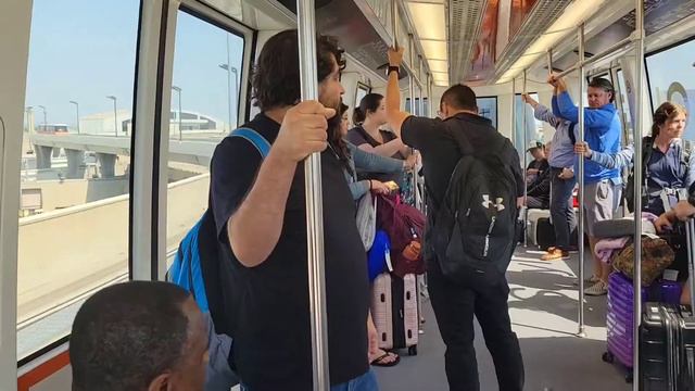 Dallas Fort Worth International Airport Skytrain Connecting Termin al ABC.... смотреть онлайн