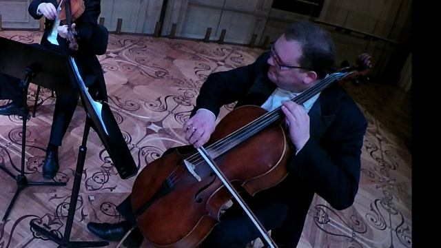 Чуть не уронил смычок смотреть онлайн