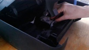 Видео: Как достать картридж из принтера?