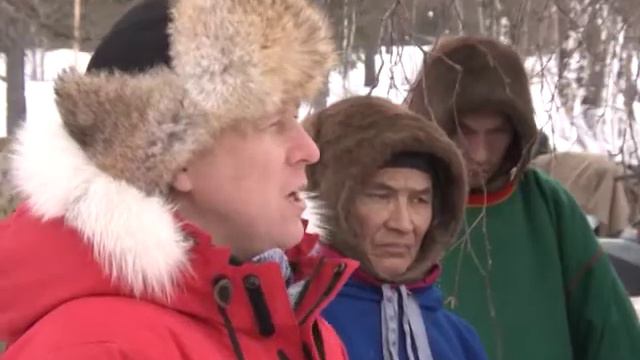 Глава Ямальского района Андрей Кугаевский призывает тундровиков сохранить базовое оленеводство смотреть онлайн