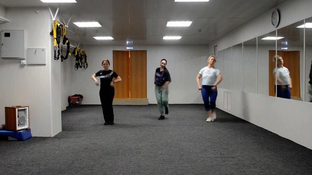 Zumba Russian Dance В роще пел соловушка смотреть онлайн