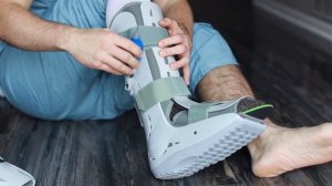 Aircast Walking Boot: BEST TIPS 2022 [Broken Foot or Broken Ankle]