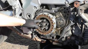 SV1000 Clutch removal - Part 1