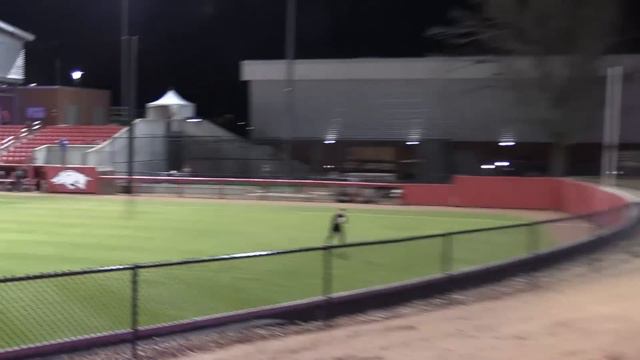 Danielle Gibson Hits For The Home Run Cycle смотреть онлайн