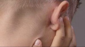 Грибок за ушами: лечение у взрослых и детей