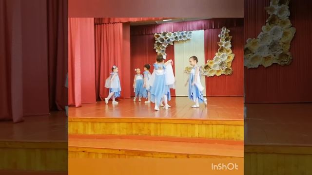 Танец "Облака" старшая группа детского сада
