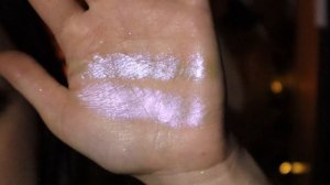 BELLABEAUTÉBAR ORACLE CHROME VS BLEND BUNNY NOCTILUCENT HIGHLIGHTER PALETTE | SWATCHES & REVIEW