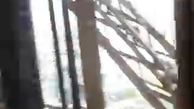 Лифт 3 на Эйфелеву башню смотреть онлайн